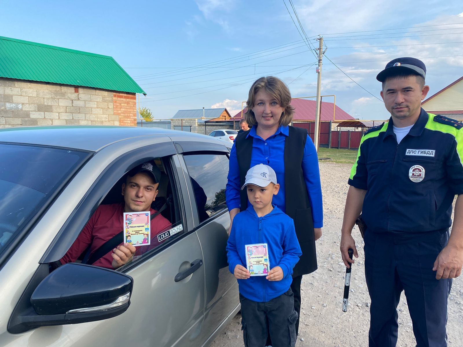Аксубаевские госавтоинспекторы напомнили воспитанникам детсада правила безопасности на дороге