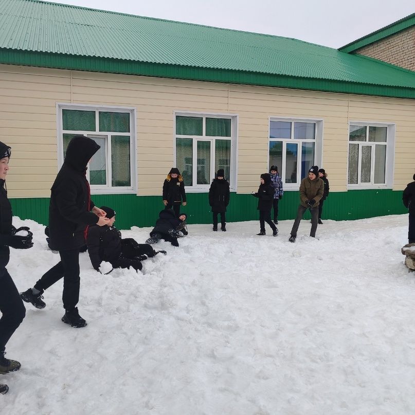 Самые разнообразные мероприятия прошли в зимние каникулы в сельской школе района