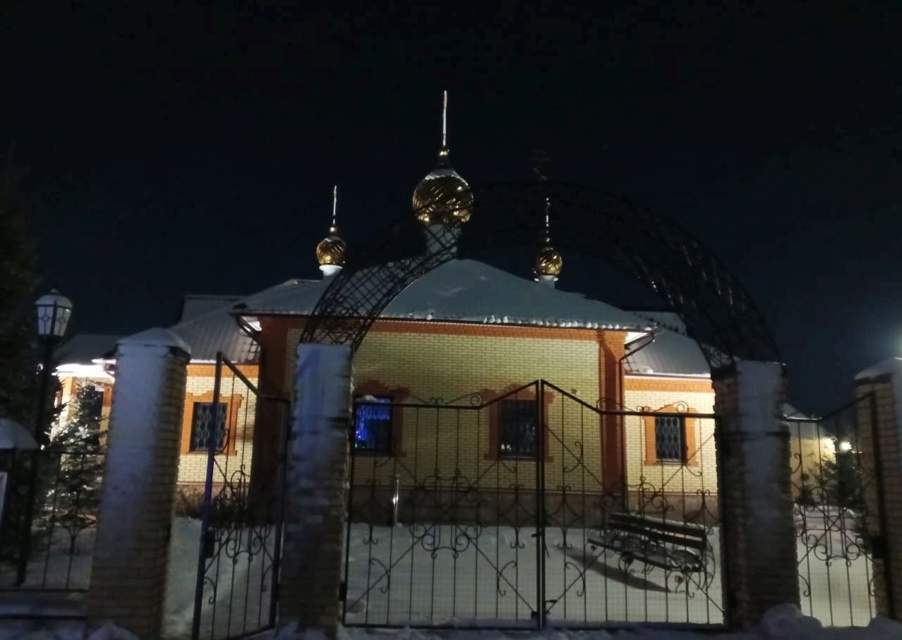 В храме села Старое Мокшино все готово к праздничному богослужению