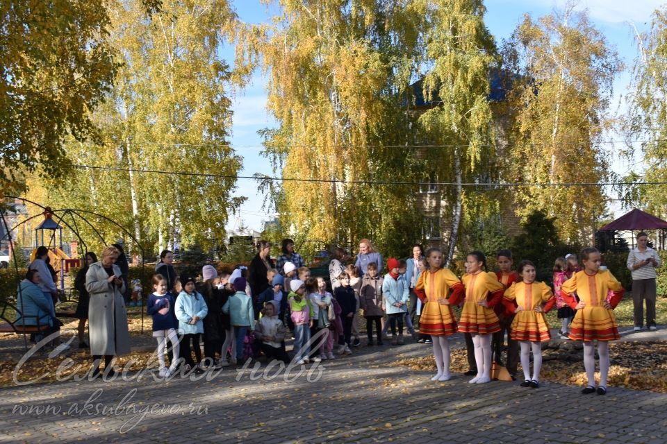 Аксубай сәнгать мәктәбендә «Традицияләр белән горурланабыз» Арт-объекты ачылды