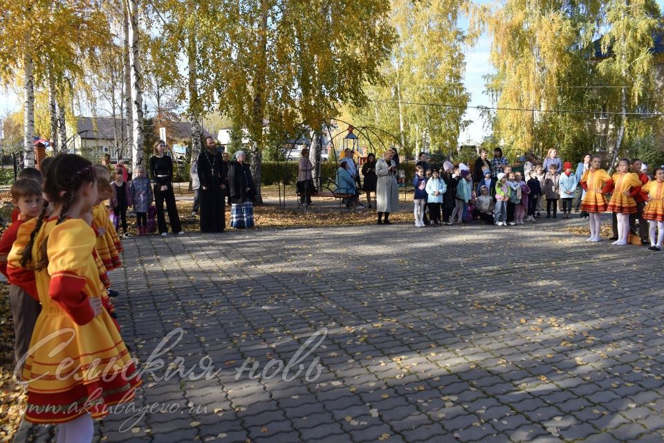 Аксубай сәнгать мәктәбендә «Традицияләр белән горурланабыз» Арт-объекты ачылды