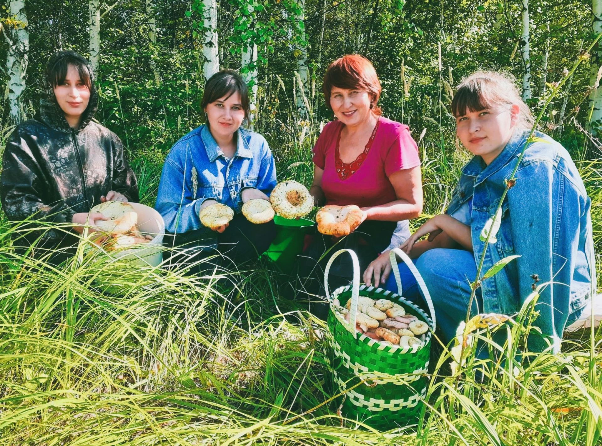 Авыл рәссамының картиналары район чарасында катнашучыларны таң калдырды