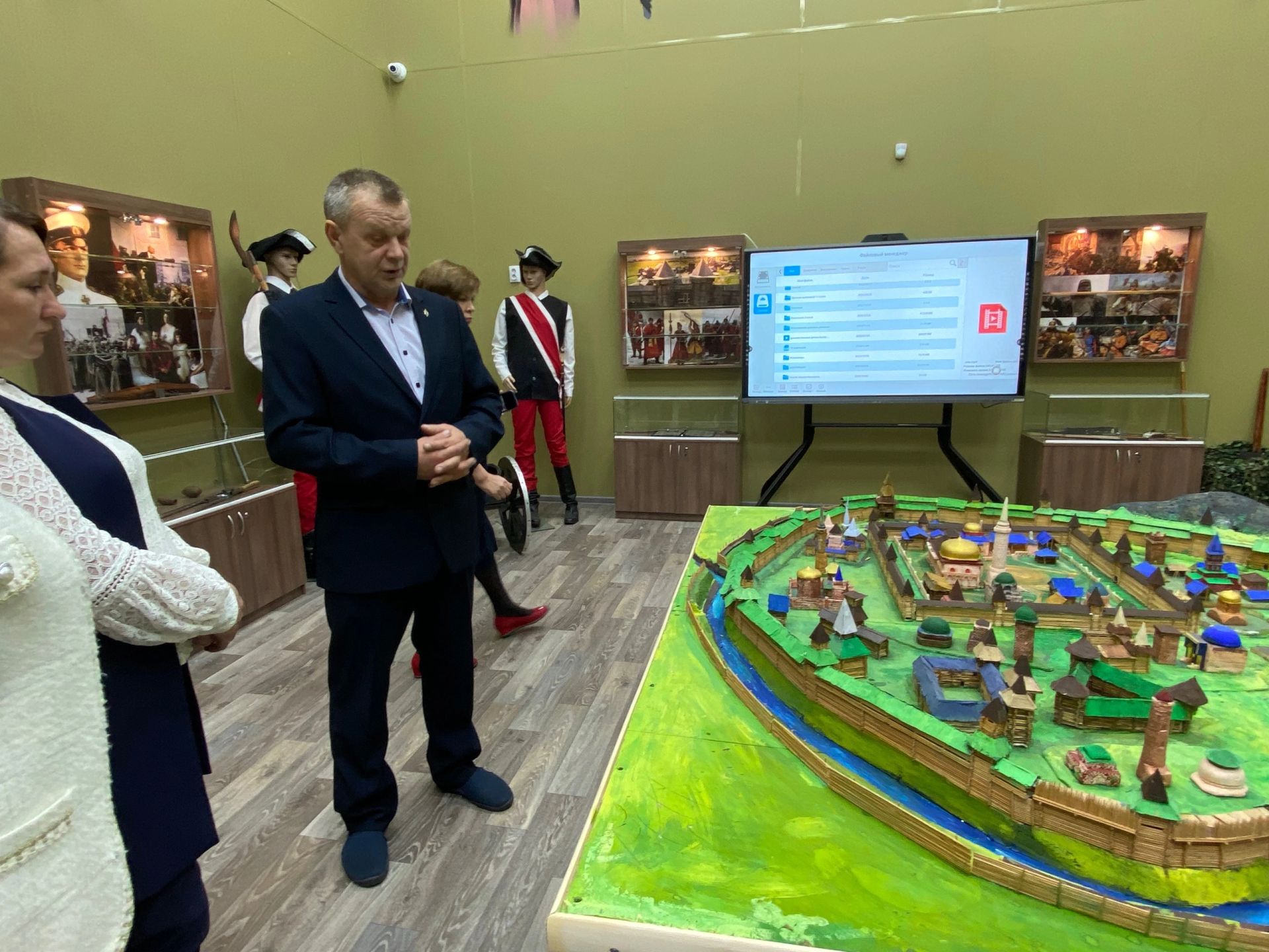 Педагоги Аксубаевской школы стали участниками панельной сессии