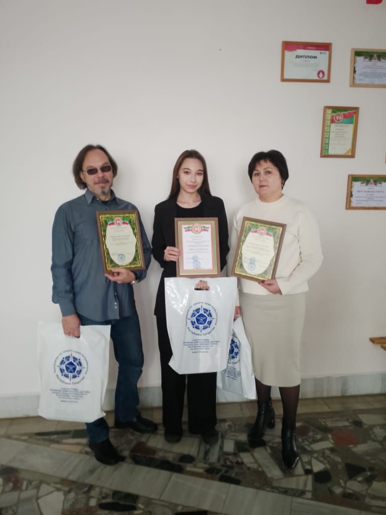 ТР Дәүләт алкоголь инспекциясе Аксубай районы укытучыларының хезмәтен билгеләп үтте