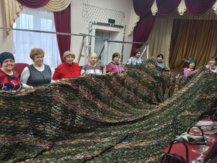 Чуаш Енорускиносы авылы халкы сугышчы якташларына җиңүне якынайтырга булыша