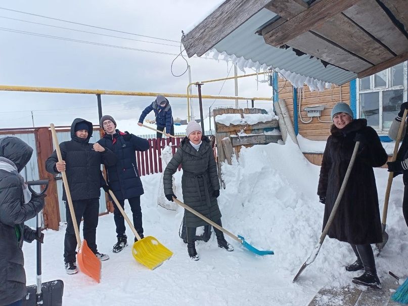 В сельских школах гражданственность воспитывают через акты милосердия