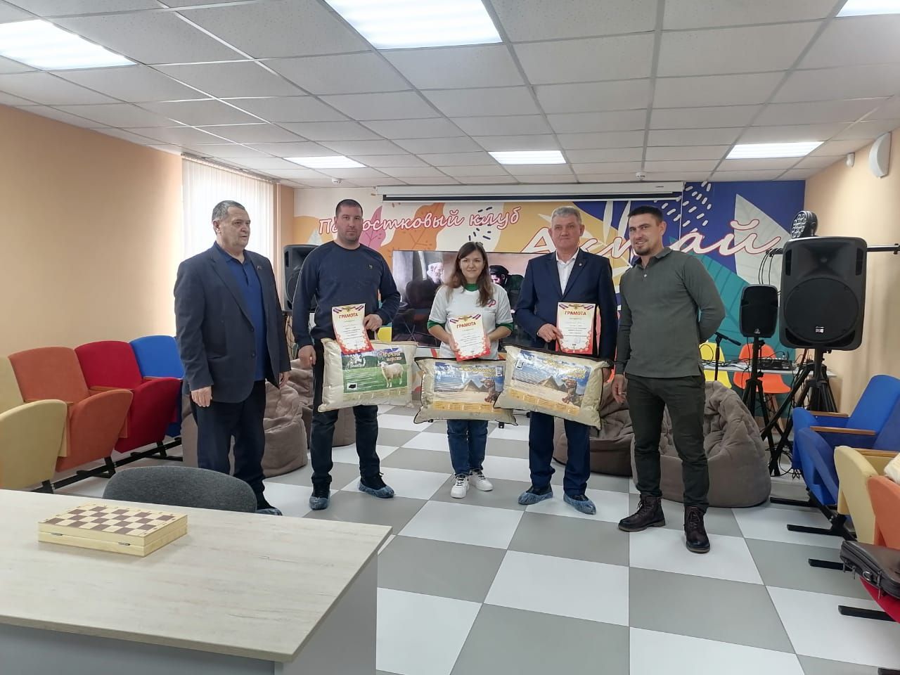 Шахматта иң яхшылар арасында булуларын дәлилләделәр