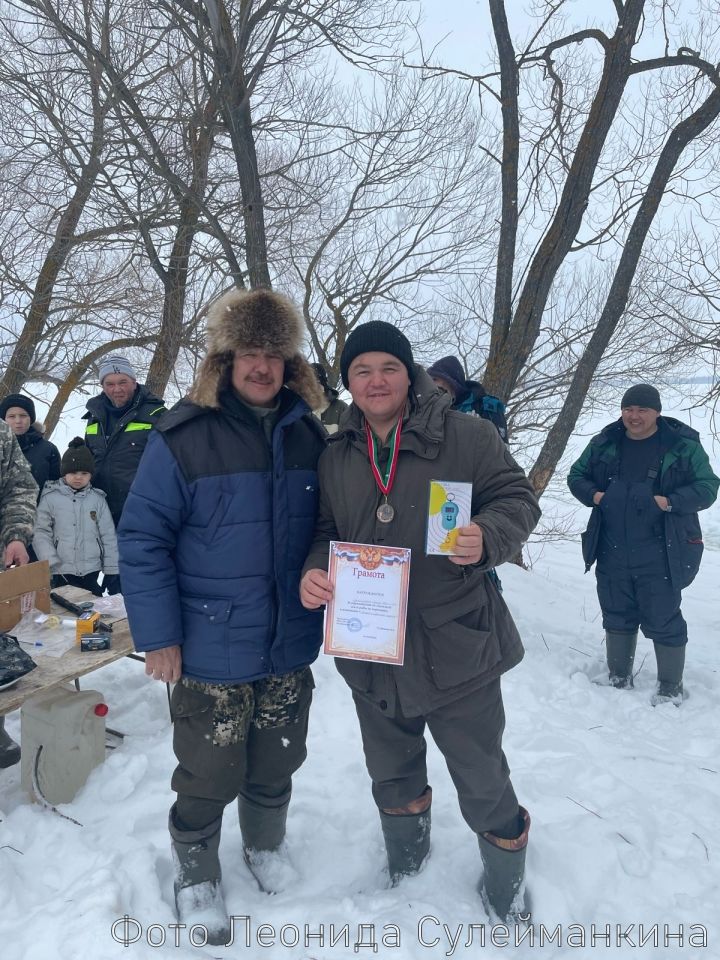 Балыкчылар сезонны ярышлар белән япты
