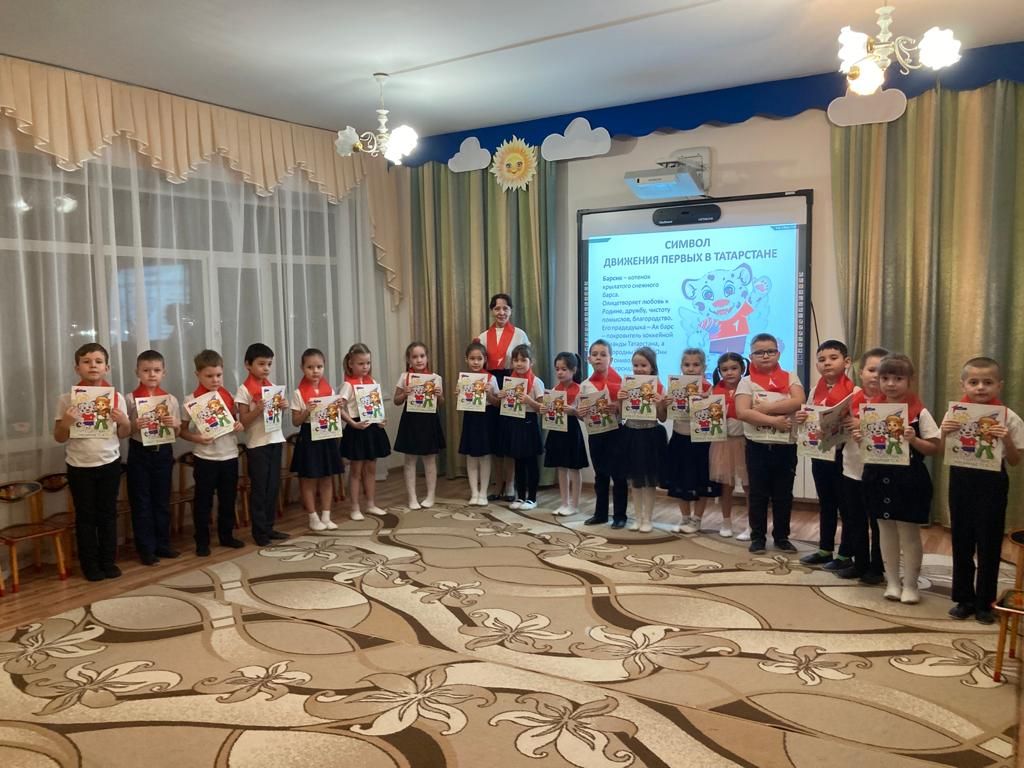 “Буратино” Аксубай балалар бакчасы сабыйлары Бөтенроссия “Беренчеләр хәрәкәте” сафларына керделәр
