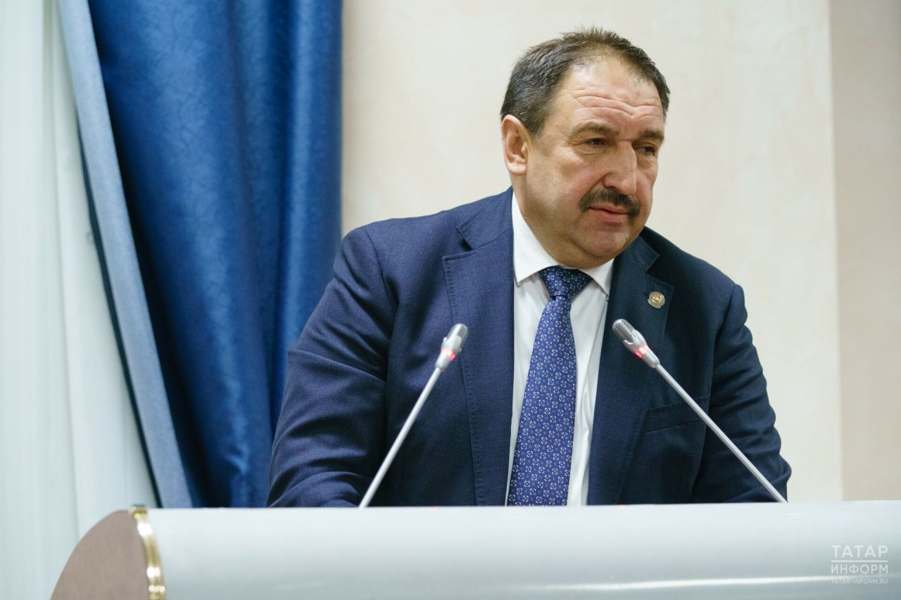 Песошин поздравил жителей республики с Днём космонавтики