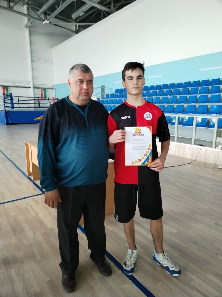 Юноши Аксубаевской школы №3 стали серебряными призерами