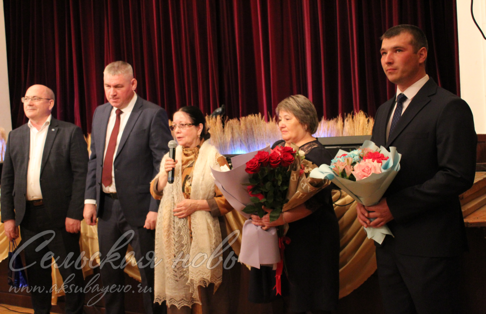 Аксубай сәхнәсендә Нәбирә Гыйматдинова әсәре буенча «Сихерче» спектакленең премьерасы куелды