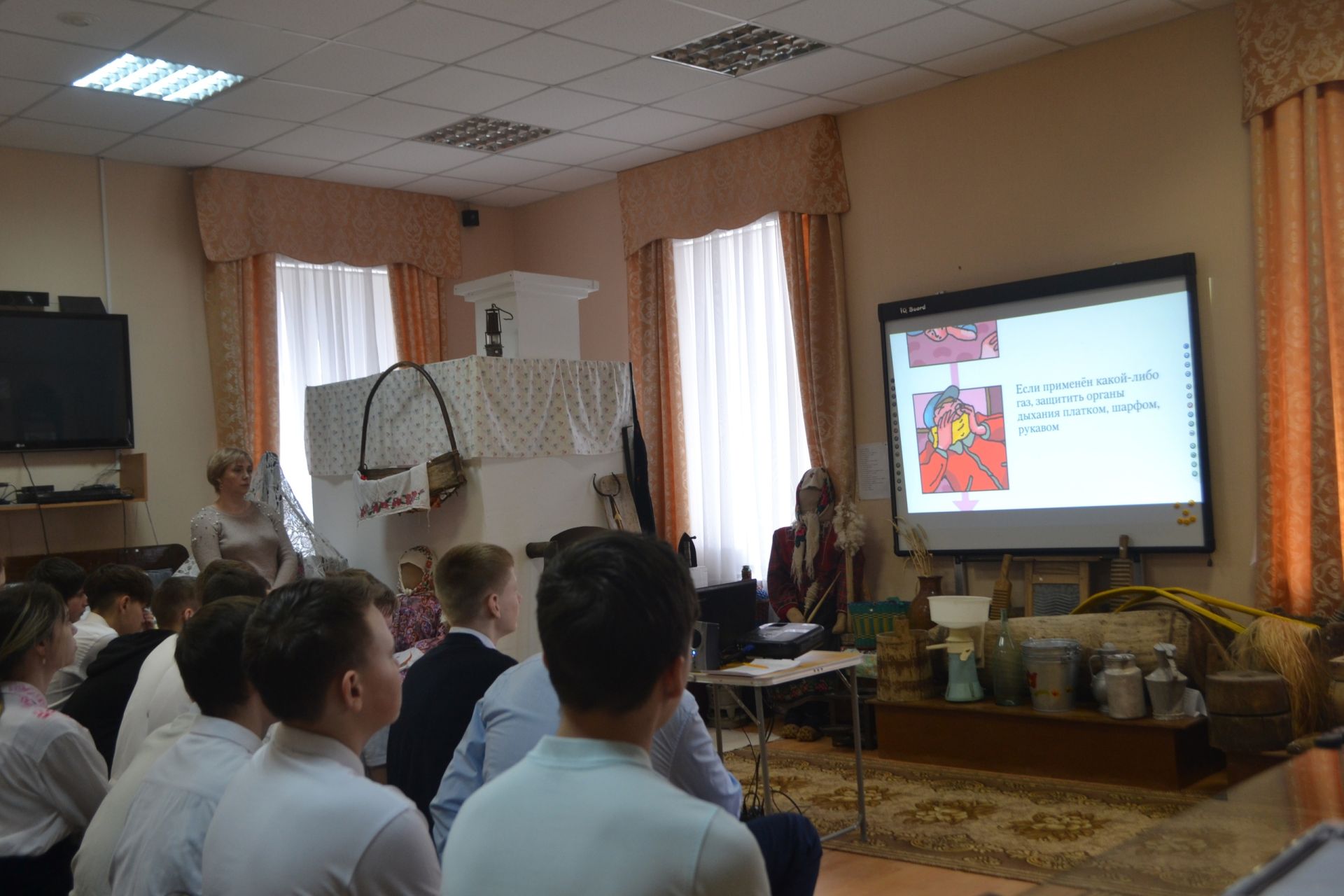 Аксубай туган якны өйрәнү музеенда музей дәресе үтте
