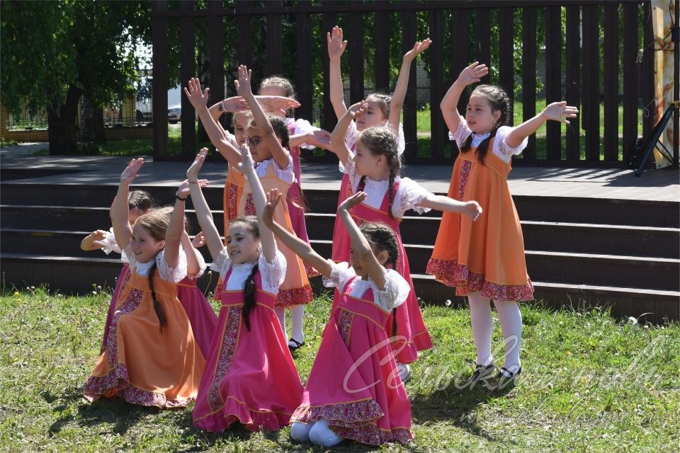 Аксубайда Балаларны яклау көненә багышланган чара узды
