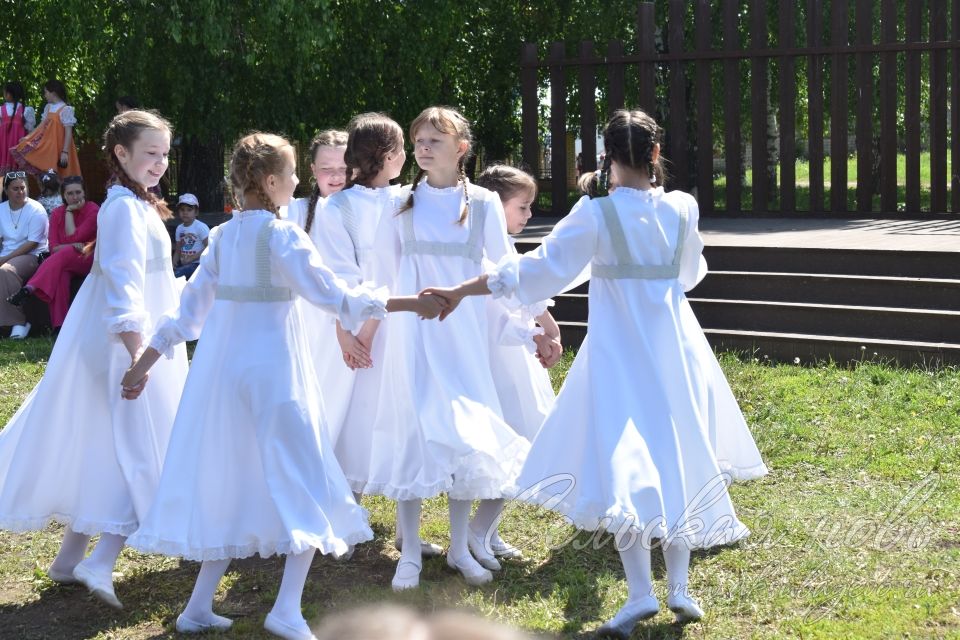 Аксубайда Балаларны яклау көненә багышланган чара узды