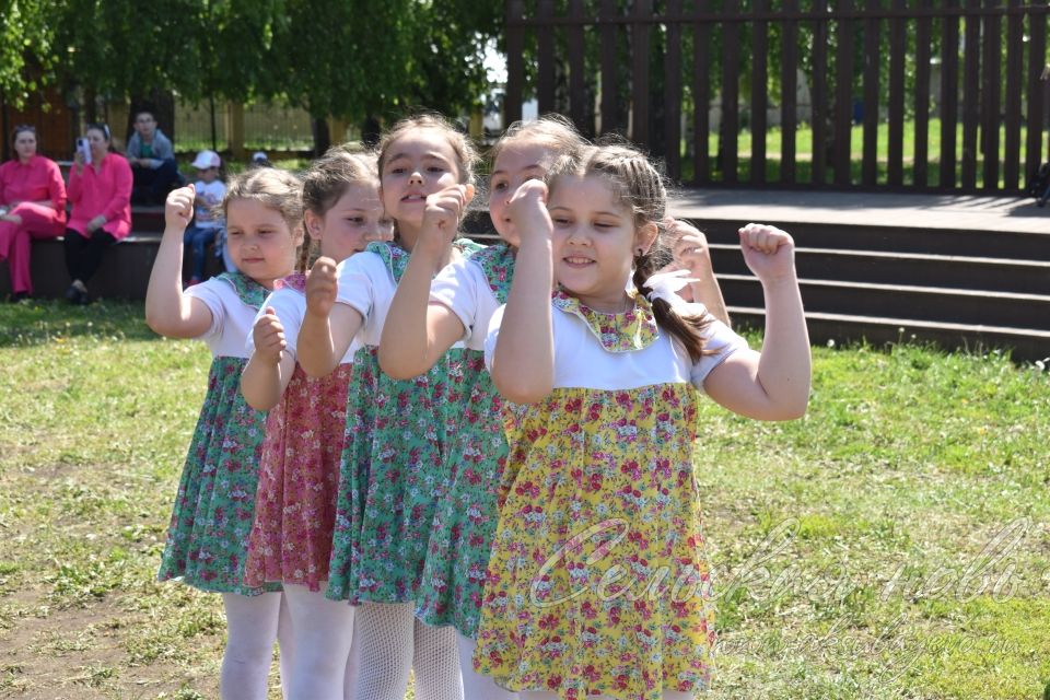 Аксубайда Балаларны яклау көненә багышланган чара узды