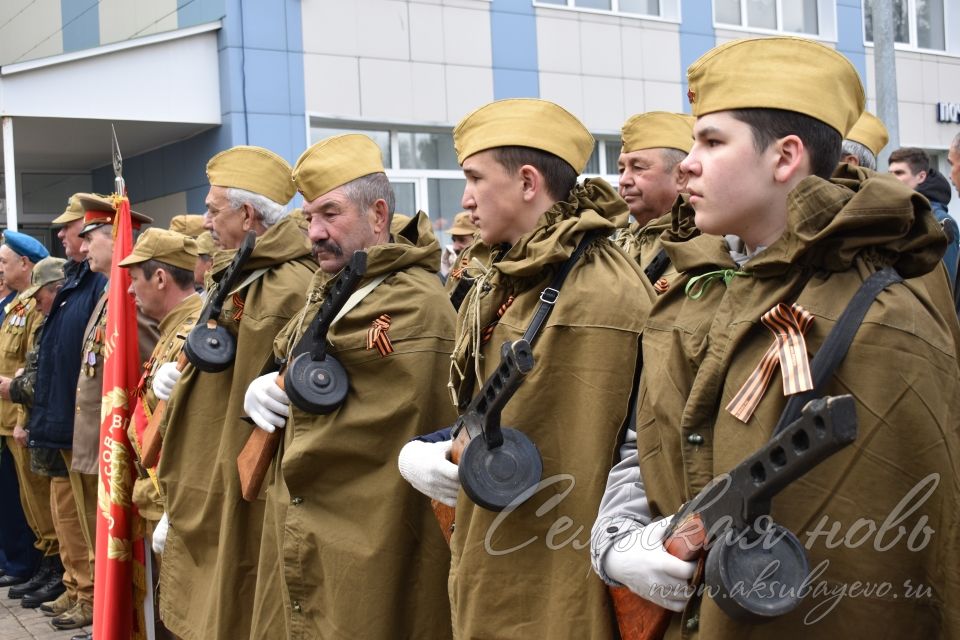 В Аксубаеве открыли памятник воинам ВДВ