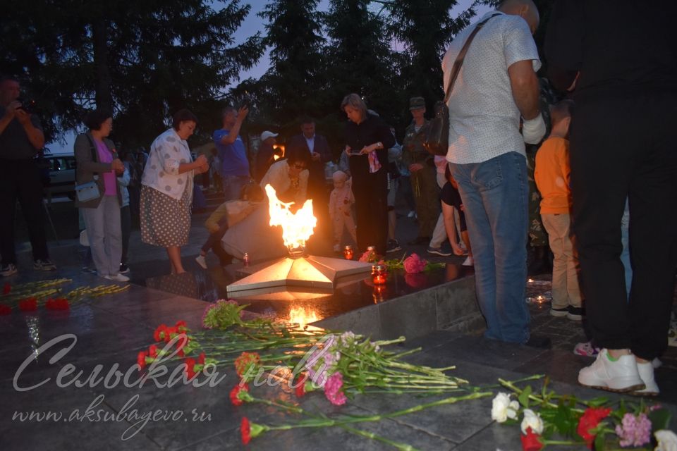 В Аксубаеве в память о героях Великой Отечественной зажгли свечи