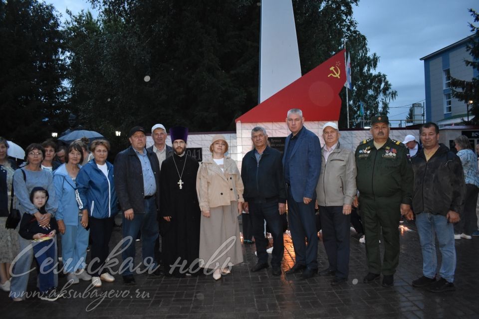 В Аксубаеве в память о героях Великой Отечественной зажгли свечи