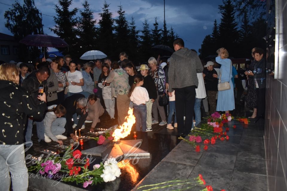 В Аксубаеве в память о героях Великой Отечественной зажгли свечи