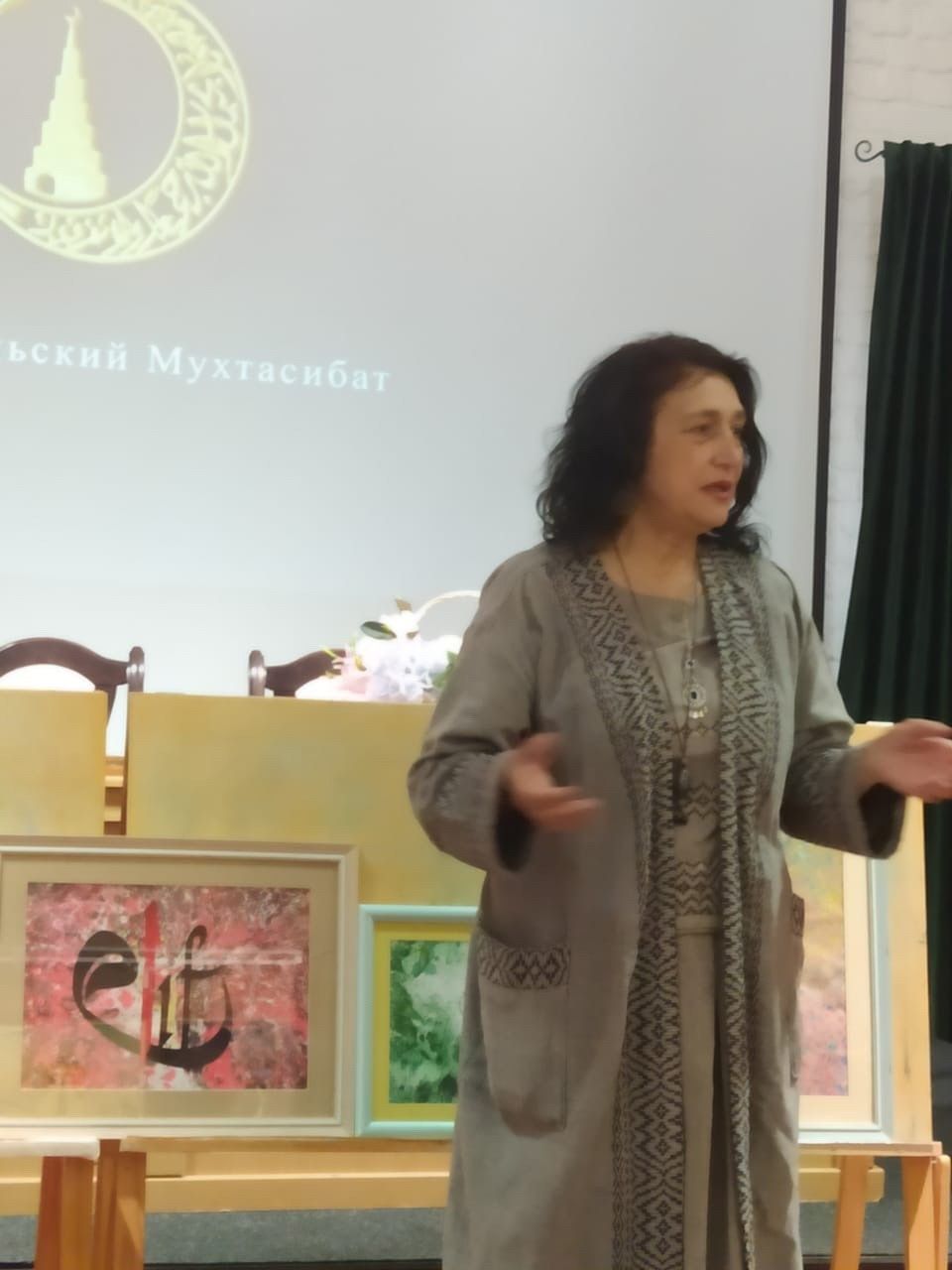 Аксубай рәссамының күргәзмәсе Чистай Ислам үзәгендә тәкъдим ителде
