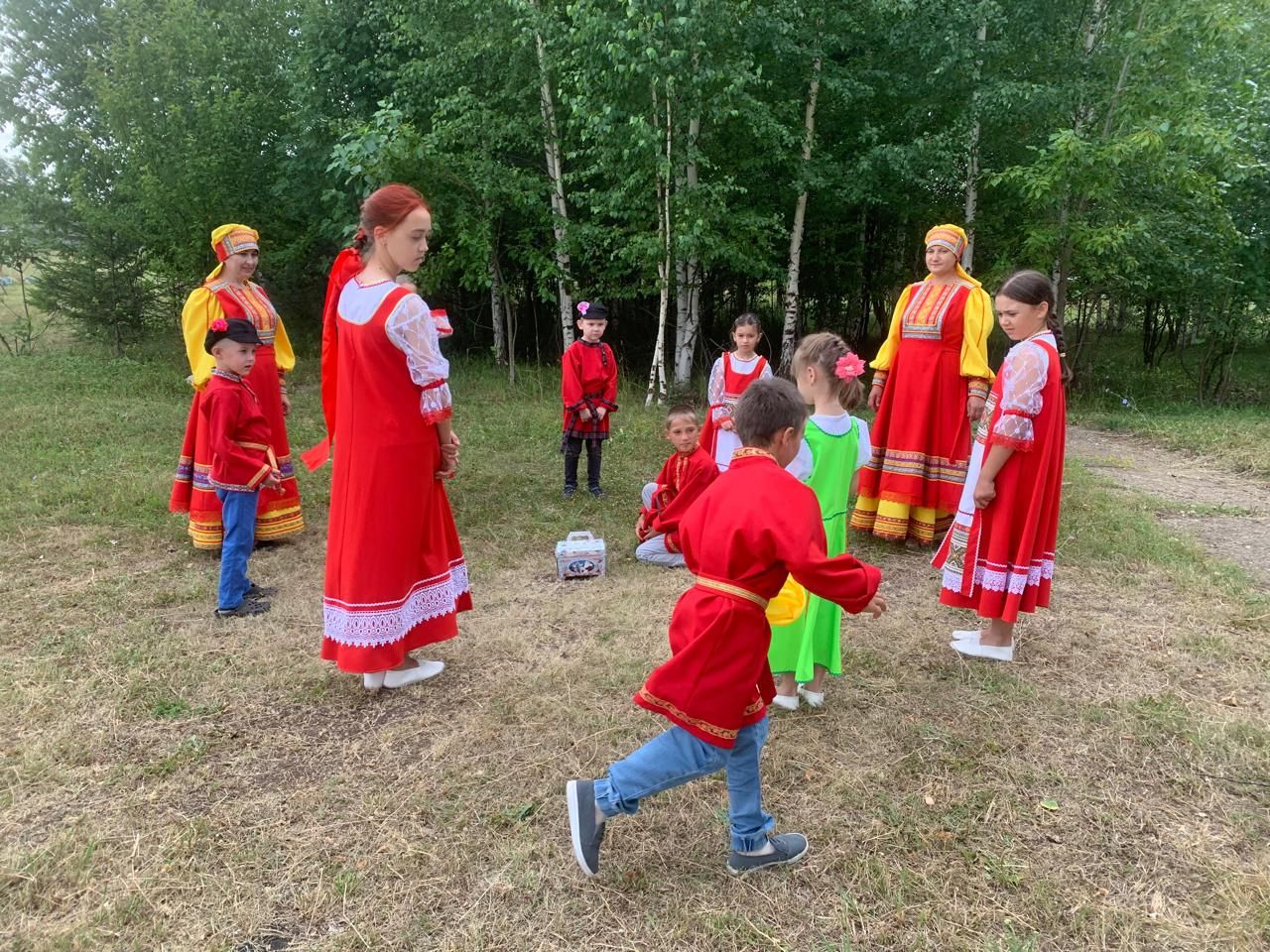 Мюд авыл мәдәният йортында Бердәм фольклор көнен билгеләп үттеләр