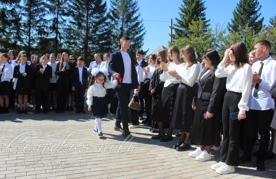 Аксубай районында 2383 мәктәп укучысы өчен беренче кыңгырау чыңлады