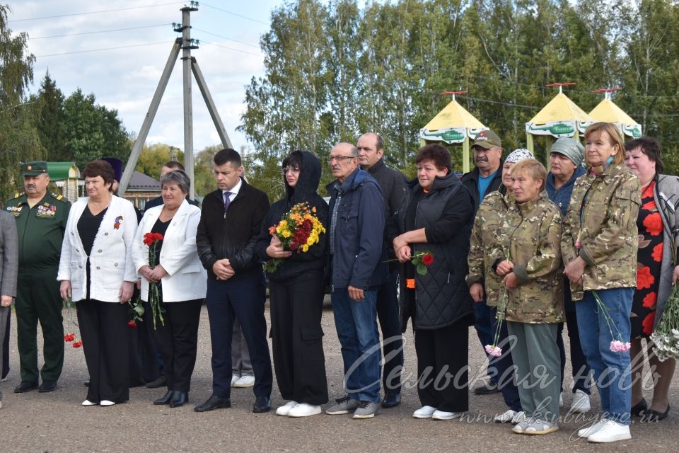 Аксубай районында махсус хәрби операция герое истәлеген мәңгеләштерделәр