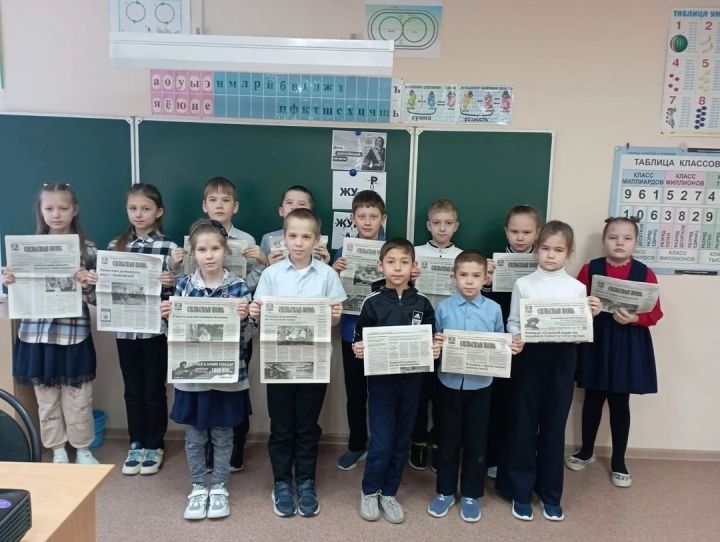 Сыйныфтан тыш дәресләрне Россия матбугаты көненә багышладылар