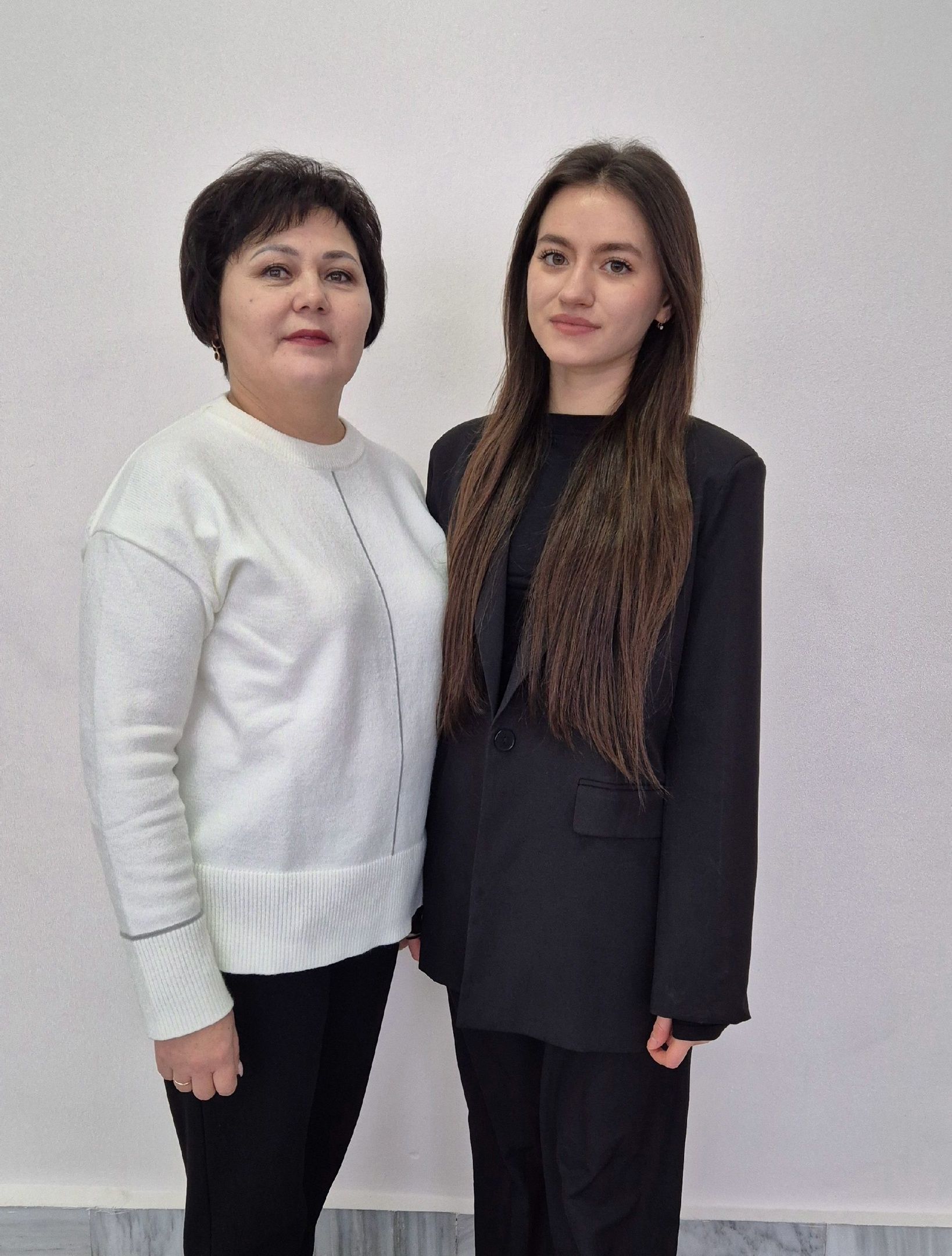 Старшеклассницы Аксубаевской школы удостоились Дипломов призеров региональных Олимпиад