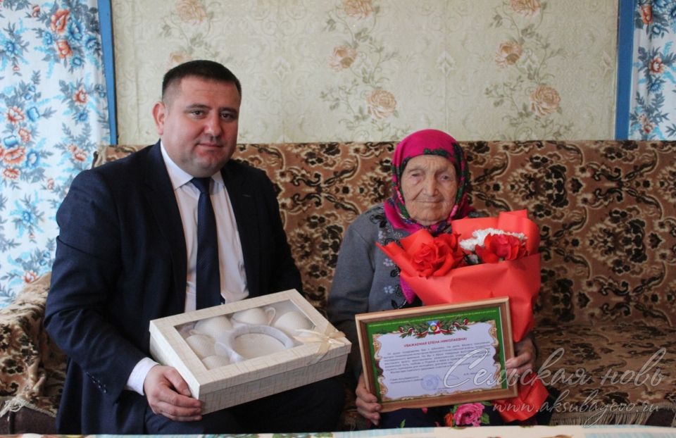 Аксубай ветераны колхозда да хезмәт куйган, мәктәптә дә балалар өчен уку шартлары тудырган