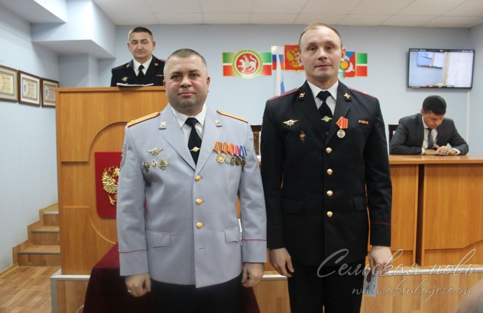 Аксубай хокук саклаучыларын һөнәри бәйрәм белән котладылар