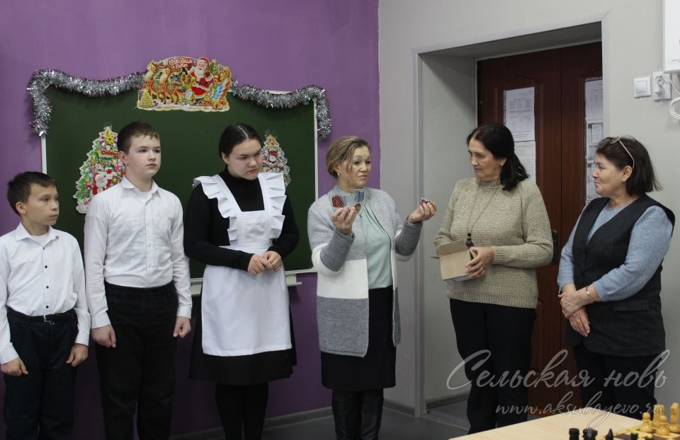 Аксубайның башлангыч сыйныф укучылары фронтовик истәлегенә шахмат ярышларында көч сынаштылар
