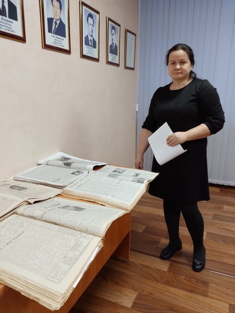 В Совете Аксубаевского района очередная выставка посвящена встрече нового года