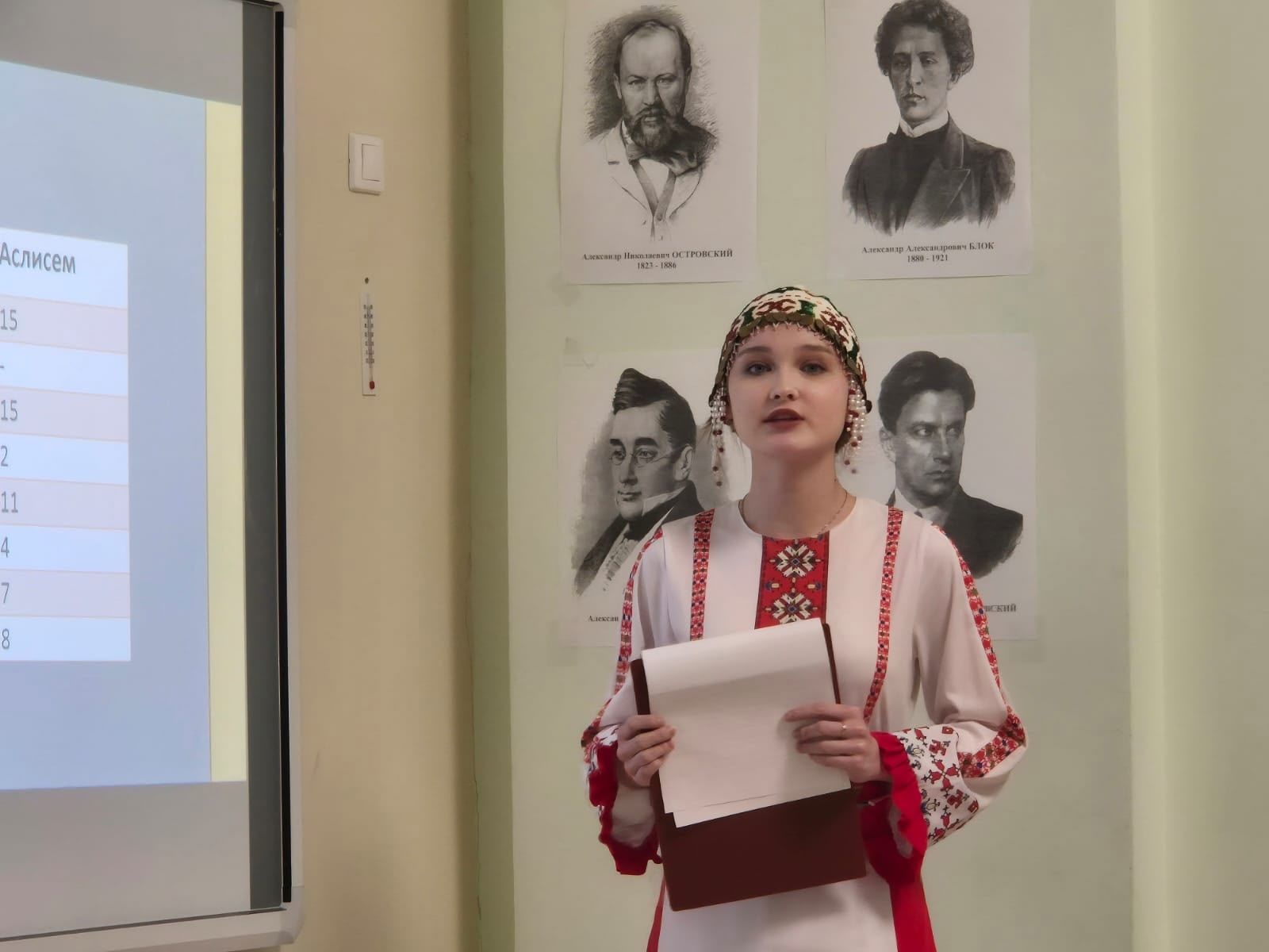Ученица Савгачевской школы стала победительницей секции чувашской филологии на исследовательской конференции
