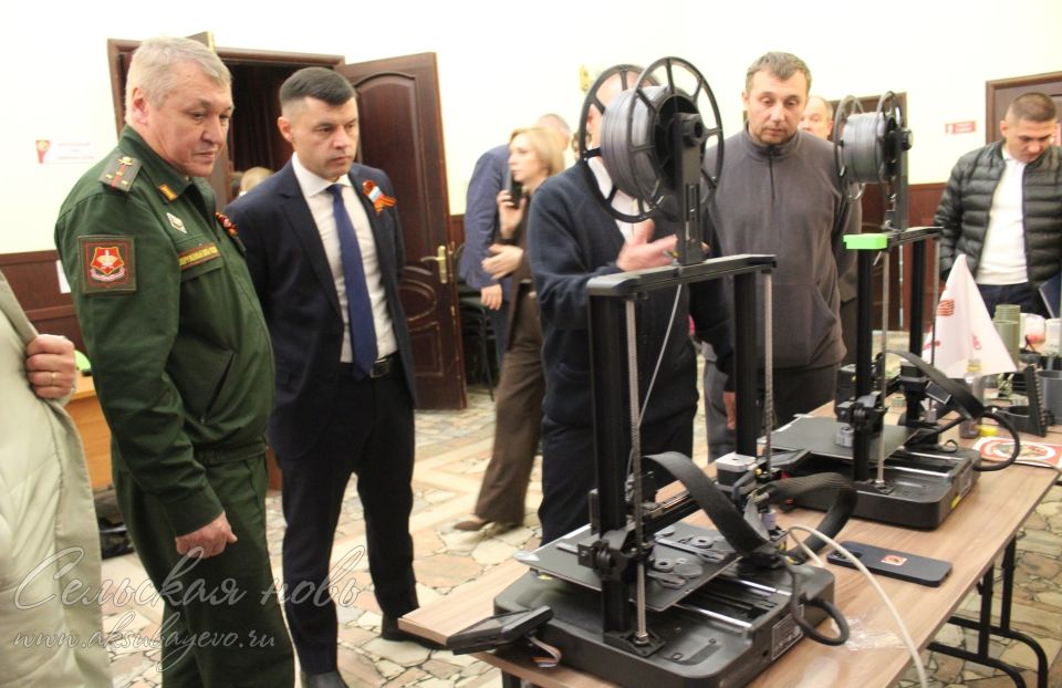 Кичә Ватан геройлары көненә багышланды