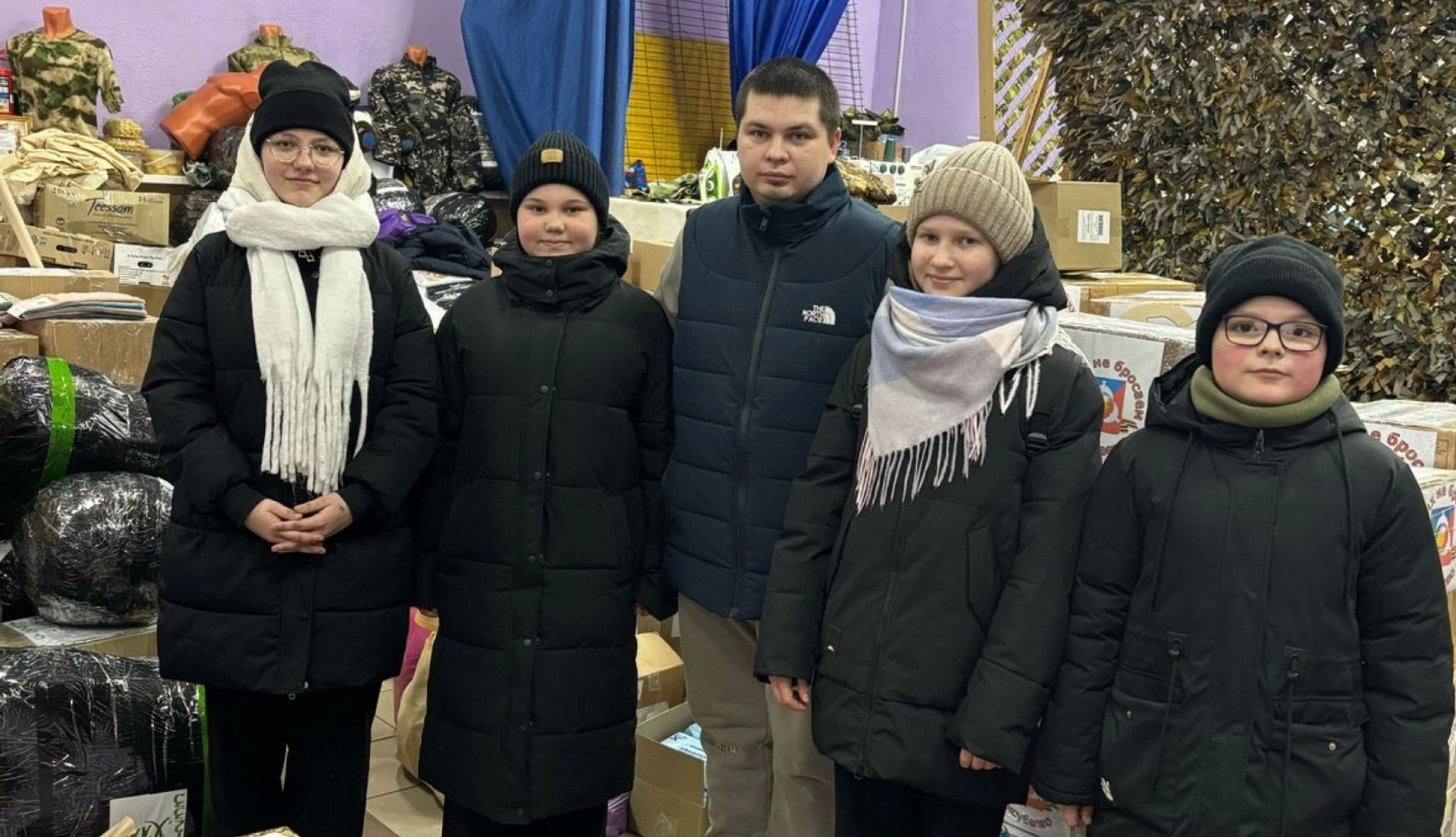 Шестиклассники Аксубаевской школы собрали вместе с родителями посылки для отправки в зону спецоперации
