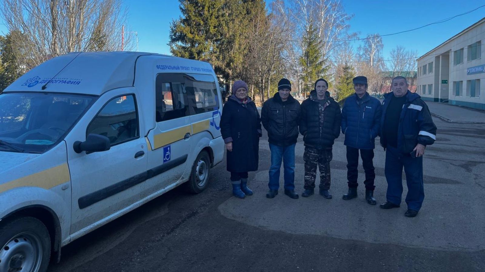 Аксубай районында пенсионерларны хастаханәгә бушлай китерәләр