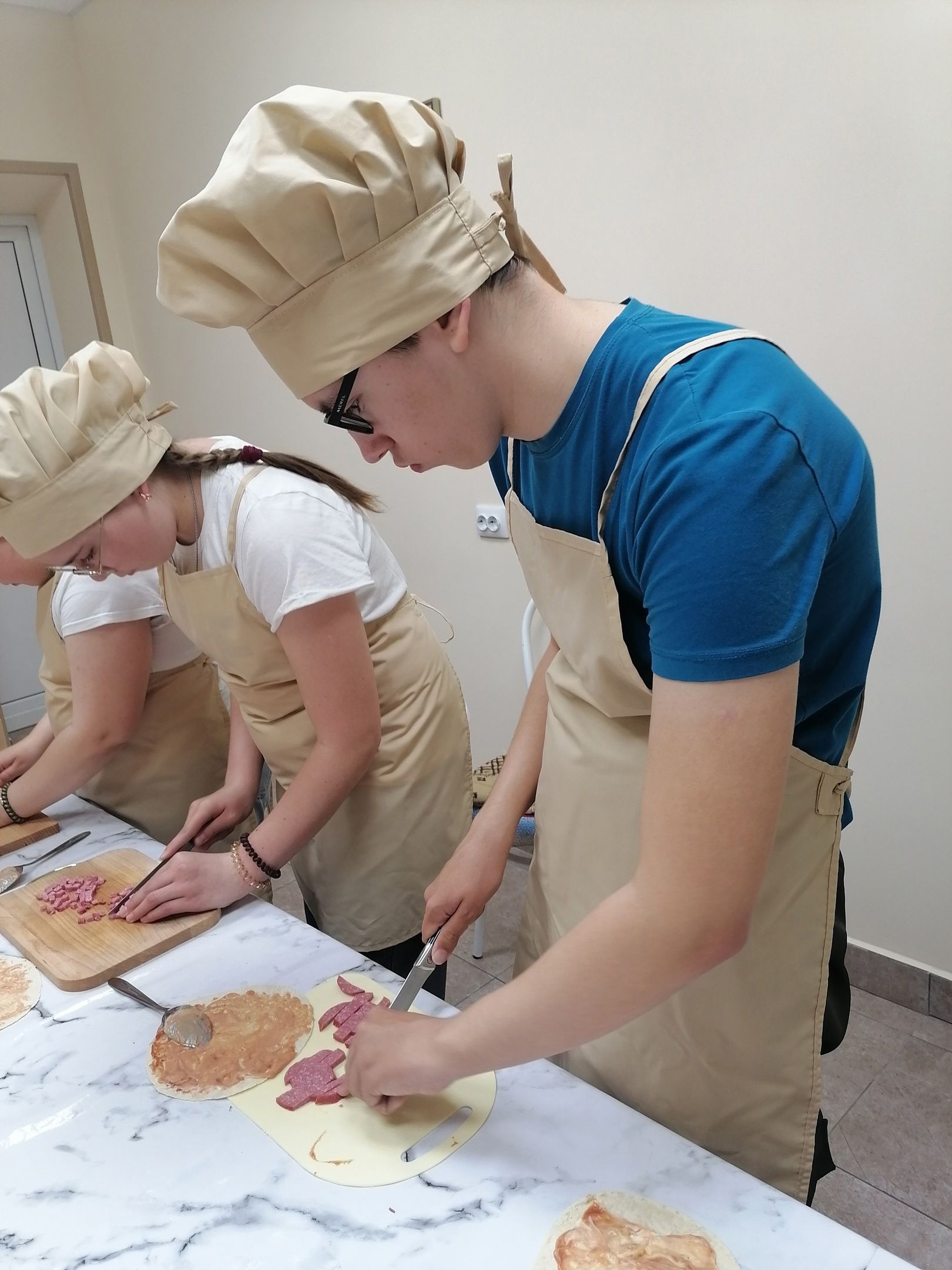 Аксубайның халыкка социаль хезмәт күрсәтү үзәгендә пицца пешерделәр