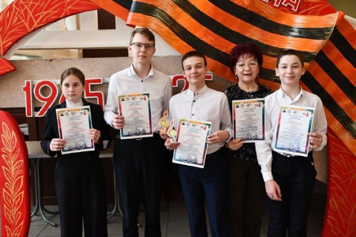 Аксубайның яшь баянчылары республика бәйгесендә чыгыш ясадылар