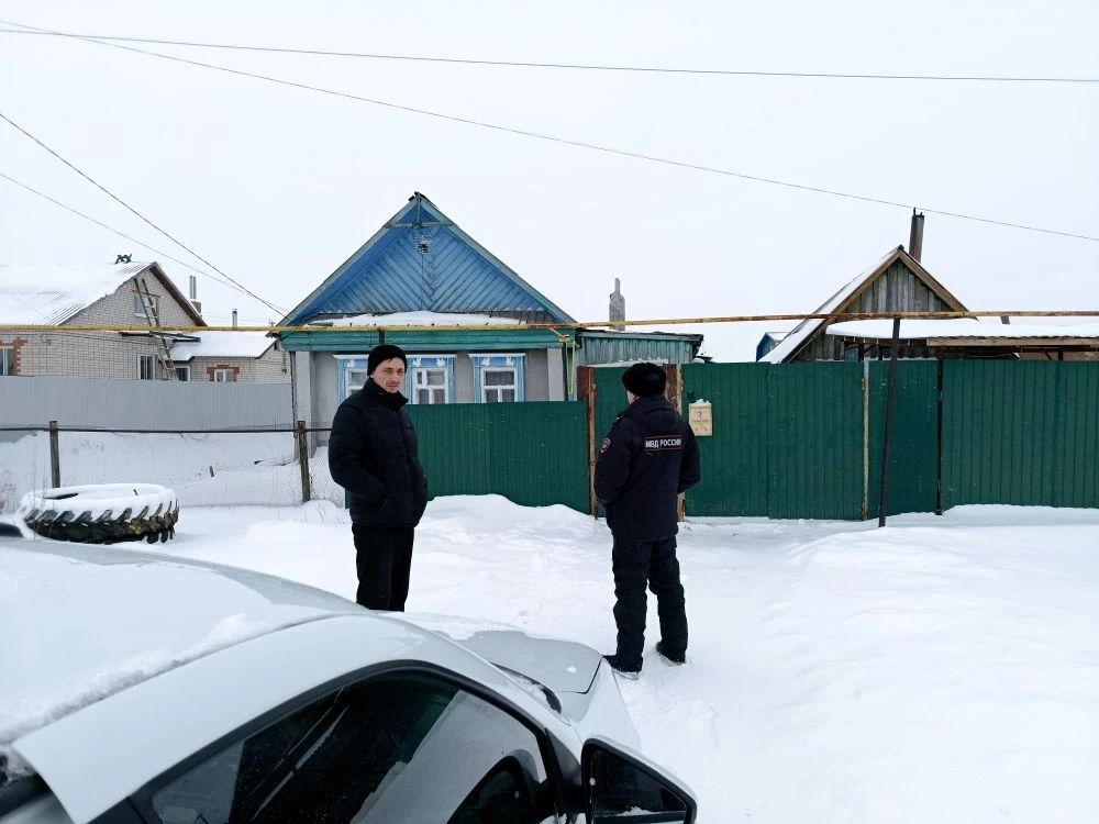 Аксубаевские «трудные» семьи посетили члены комиссии по делам несовершеннолетних