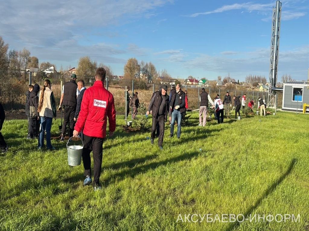 На аксубаевском льду играли представители высшего класса татарстанского хоккея
