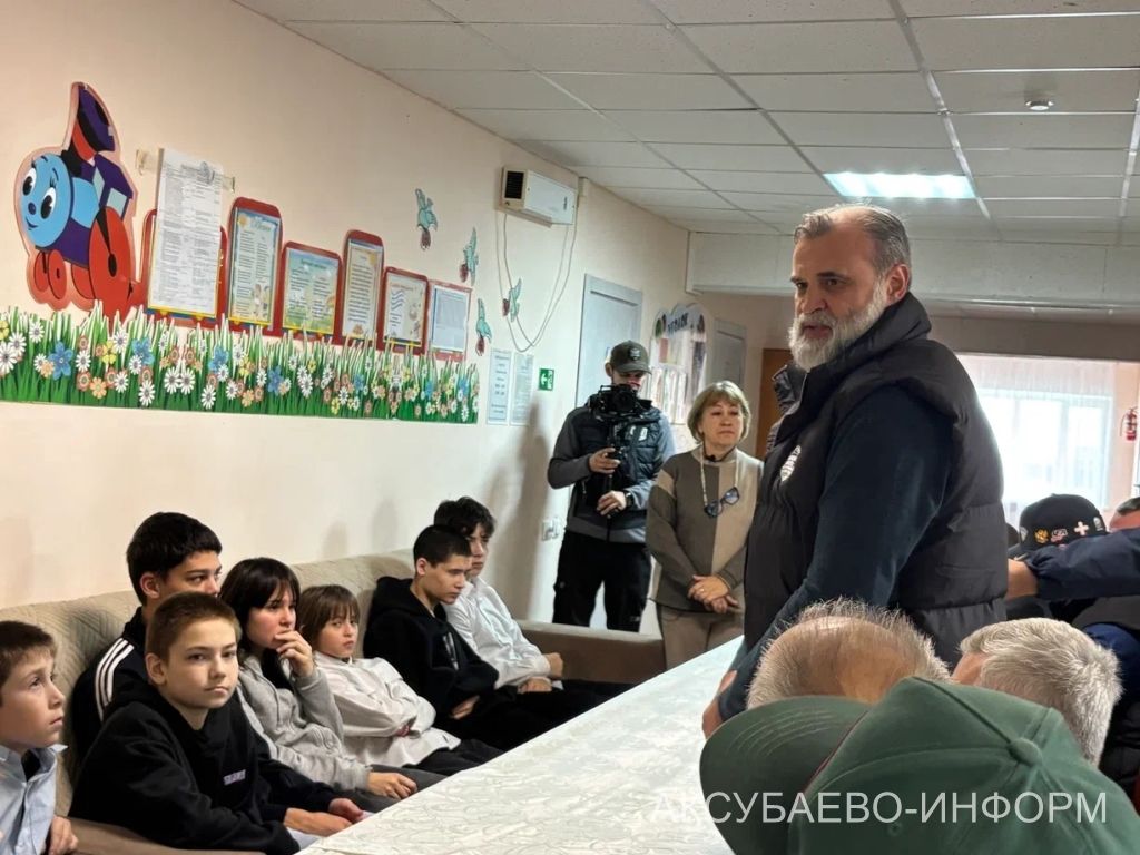 Аксубай бозында Татарстан хоккееның югары класслы вәкилләре уйнады