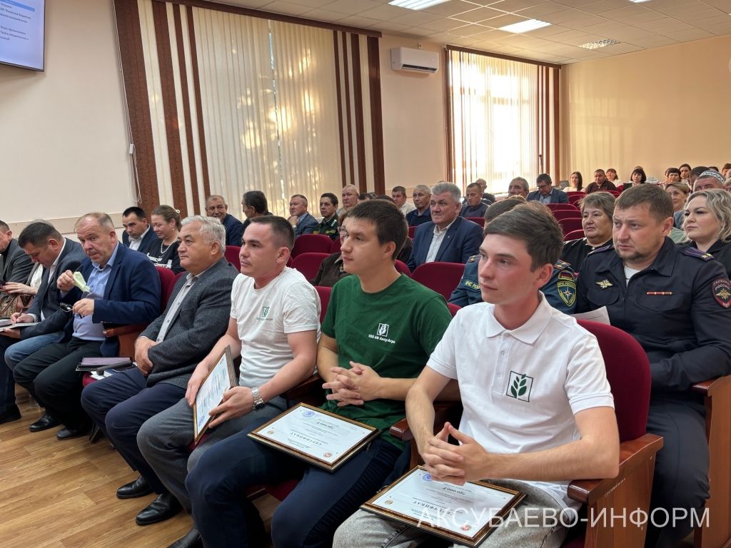 Аксубай районының киләчәгенә инвестиция: яшь агрономнарга эш башлау өчен 750шәр мең сум бирелде
