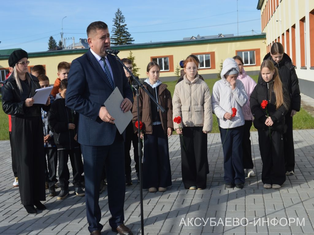 В Аксубаевской школе увековечили память майора Российской Армии