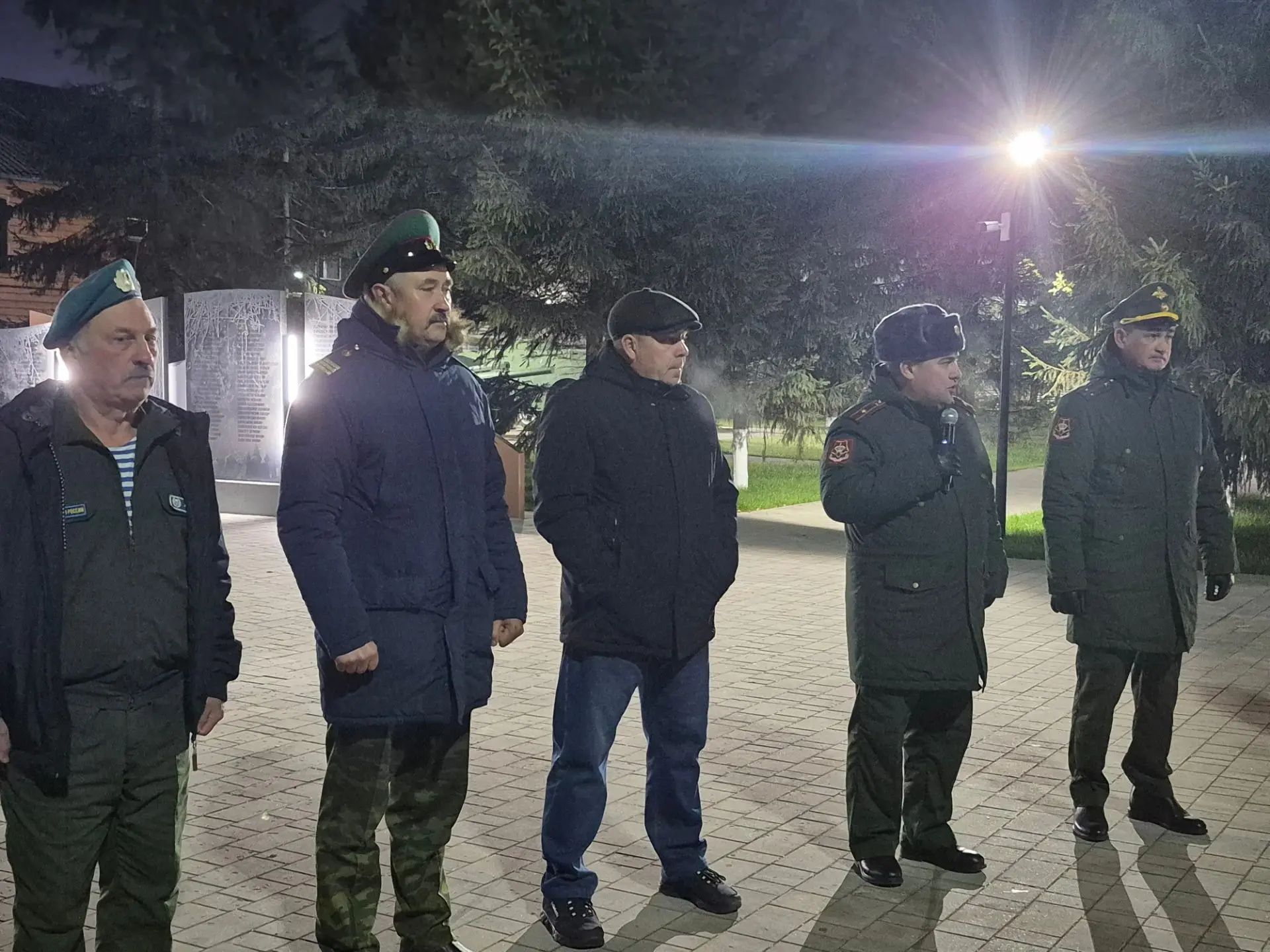 Аксубай районында 12 егет сроклы хезмәткә китте