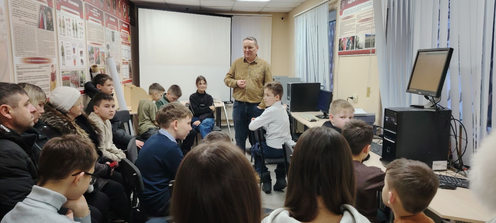 Аксубай мәктәптән тыш эшләр үзәгендә Ачык ишекләр көне узды
