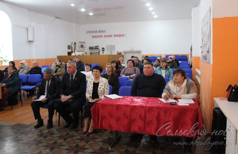 Кәкре Күлдә мәктәп төзекләндерелде, авыл халкының тормыш шартлары яхшыра бара