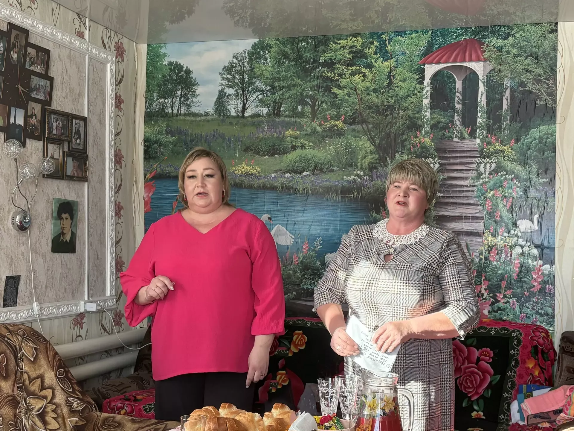 В кругу родных и односельчан 90-летие отметила жительница деревни Ахматка Любовь Тимаськова