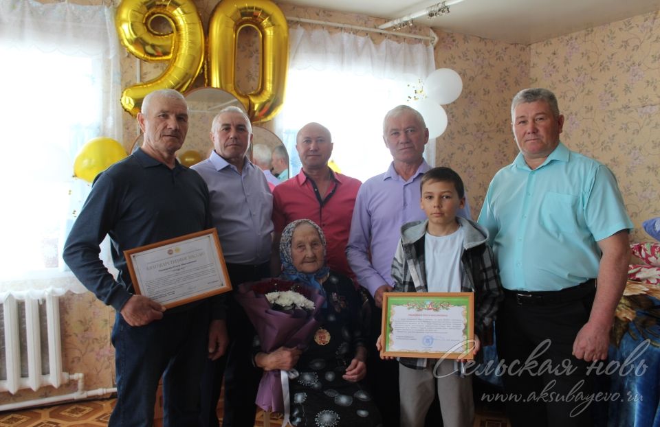 Аны биш улының гаиләсе кайгырта, алар барысы да үз авылларында яшәп калган